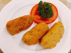 马介休薯蓉球-船屋葡国餐厅
