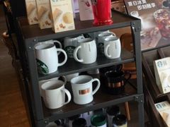 零售区-星巴克(北京惠新东街店)