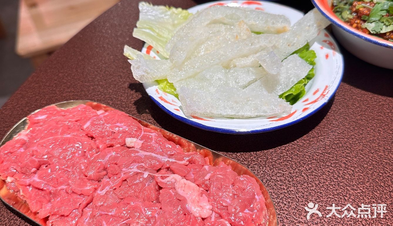 贵阳新晋网红店？？！好吃的火锅大家都爱！[胜利][吐]
