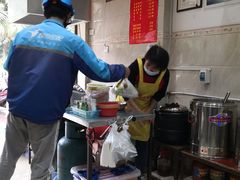 -越南仔正宗越南卷粉