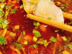 -肖肖酸萝卜鱼火锅(总店)