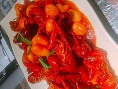 -巴厘龙虾·榜首油焖大虾(音乐学院·沿江酒馆店)