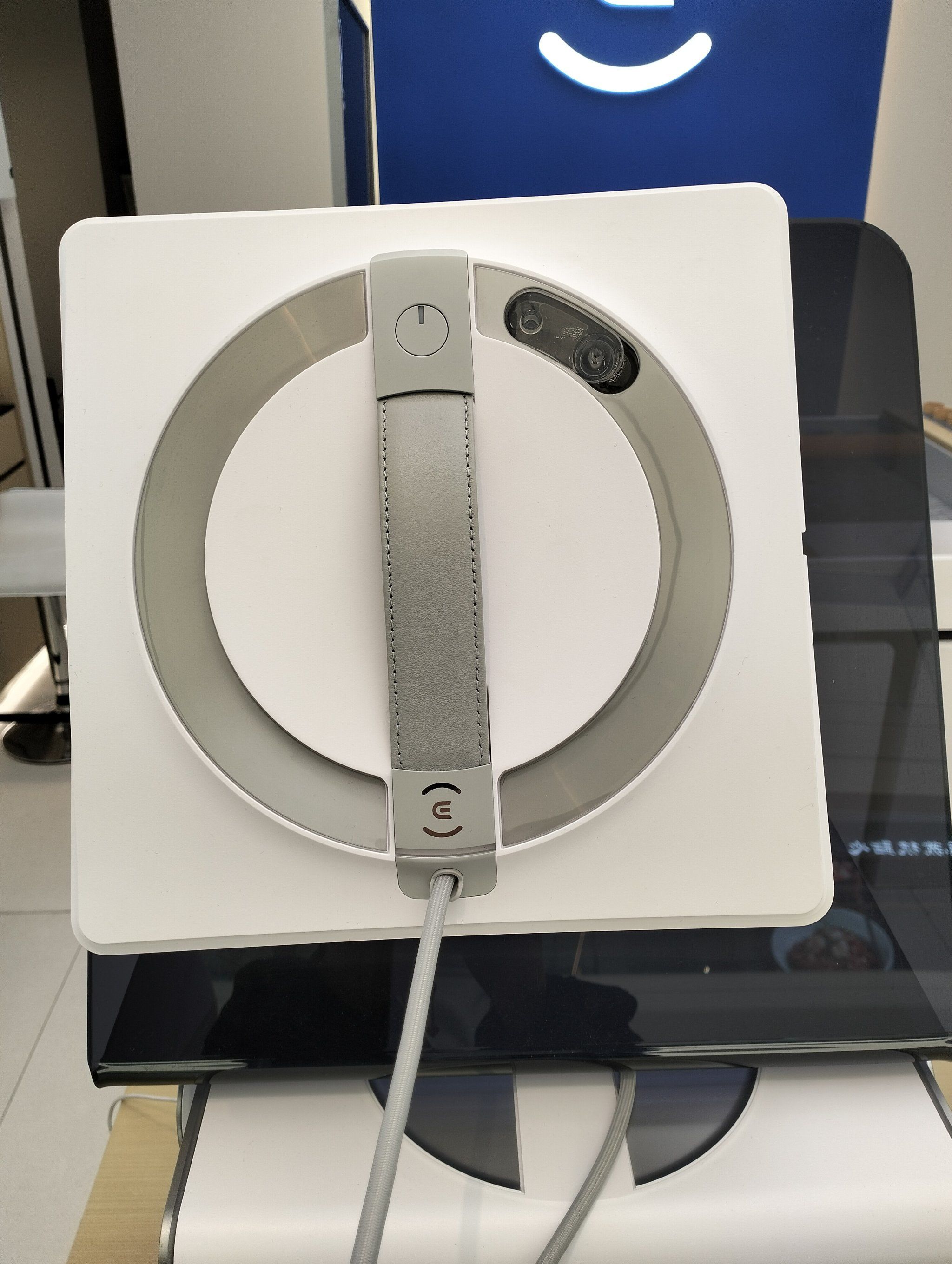 科沃斯窗宝解决所有灰尘问题