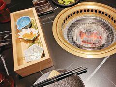 -山川小町·极番烧肉(新地假日广场店)
