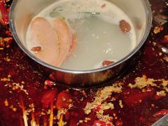-二荆条·蜀鲜汇城市森林火锅