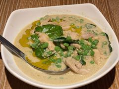 绿咖喱椰汁鸡-瓦城泰国料理(芮欧百货店)