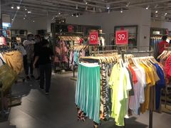 -URBAN REVIVO(北京斯普瑞斯奥特莱斯店)