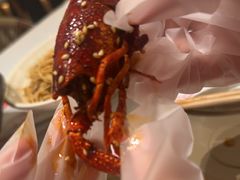 -肥肥虾庄·金牌油焖大虾(汉口城市广场店)