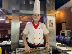 -利昂法式铁板主题餐厅(新奥购物中心店)