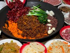 -沸炉重庆老火锅(军事博物馆店)