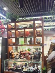 -灵彩珠宝(朗香街店)