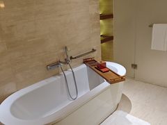 -上海衡山路十二号华邑酒店