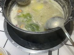 -领鲜现切猪杂火锅(番禺桥南店)