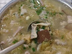 -卢六川汤肉(南方花园店)