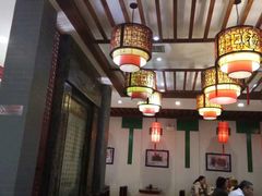 大堂-石头门坎