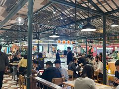 -大食代美食广场(上海中心店)