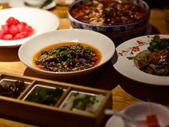 -渝半城经典川粤菜(重庆天地店)