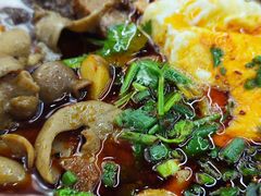 招牌牛肉酸辣粉-耙豌豆重庆小面