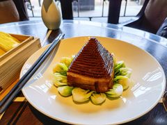 金牌扣肉配玉米饼-杭州西子湖四季酒店·金沙厅