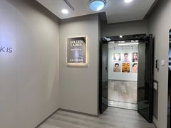 -金夫人化妆摄影职业培训学校