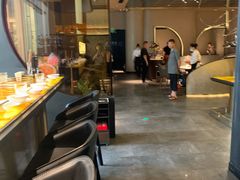 -领鲜天下·焗海鲜·花胶鸡(天目里店)