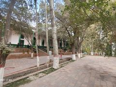 -艾提尕尔清真寺