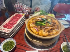 -沙胆彪炭炉牛杂煲(上海日月光广场店)