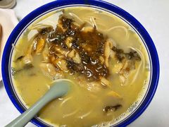 特制雪菜黄鱼面-明呈黄鱼面馆(斜土路店)