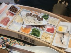 -芸南道·过桥米线(昆明老街旗舰店)