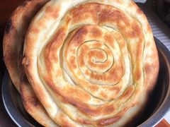 油旋的馍-龙门李家三旦羊肉汤馆