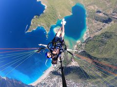 -费特希耶滑翔伞