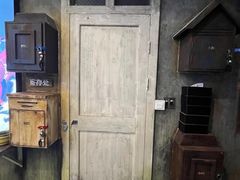 -逃脱反斗城沉浸剧情密室(阳光新业中心店)