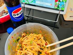 -玲玲米粉·新疆现炒米粉(大十字总店)