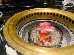 -山川小町·极番烧肉(新地假日广场店)