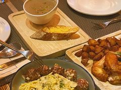 -Common Table · Brunch & Coffee