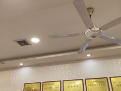 -刘胖娃鱼庄·特色肥肠鱼(杨家坪店)