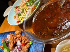 -老滇山寨•云南特色菜•地方菜•民族风情歌舞表演(金碧店)