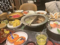 -牛YO寿喜烧·铁板烧和牛火锅自助(市府恒隆店)