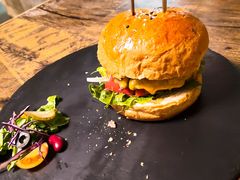 -HIGH FIVE哈福手工汉堡(桂林路店)