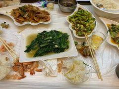 -覃记海鲜美食餐厅