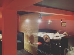 -虾弄弄海派小龙虾·牛羊蝎子火锅