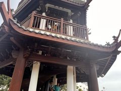 -亚龙湾中心广场