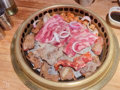 -韩京炭火烤肉自助料理(柯桥万达店)
