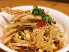 -诚铭记·虾仁汤包·成都小吃(融创店)