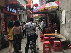 -陈老添美食店(宝华路店)