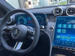 -上海星瀚奔驰4S店(红柳路店)