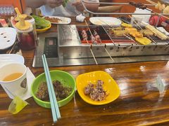 -哈尔滨小酒馆·鲜肉现穿自助烧烤(康新花园店)