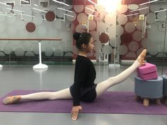 -舞霖精灵国际舞蹈教育中心(华创生活广场店)