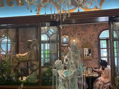 -秘密旅行Bonjour(黑金冠 江南西店)