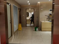 -广州壹马服装广场